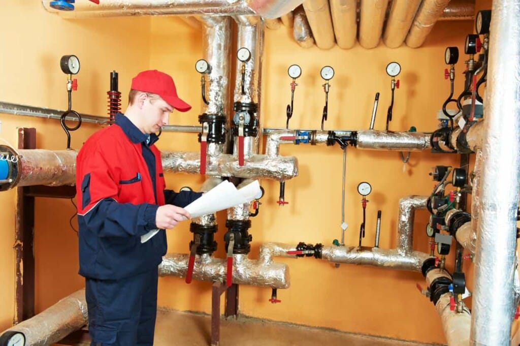 技師手持圖紙檢查機房管線與壓力設備,確認消防工程系統是否正常運作。 - 消防工程 | 消防設備安裝與智慧消防服務 | 焰控科技 - 消防工程 | 消防設備安裝與智慧消防服務 | 焰控科技 技師手持圖紙檢查機房管線與壓力設備,確認消防工程系統是否正常運作。 - 消防工程 | 消防設備安裝與智慧消防服務 | 焰控科技 - 消防工程 | 消防設備安裝與智慧消防服務 | 焰控科技